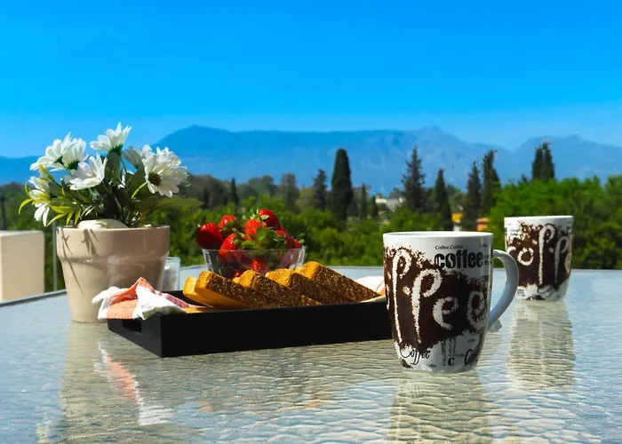 Hébergement de vacances Sunshine 2 With Sea View *